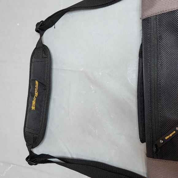 Targus 10.5" Tablet bag - Picture 3 of 7